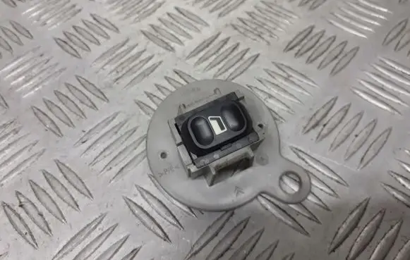 Citroen Xsara Picasso Electric window control switch 9638569080