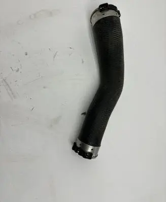 BMW 5 F10 F11 Intercooler hose/pipe 7612095