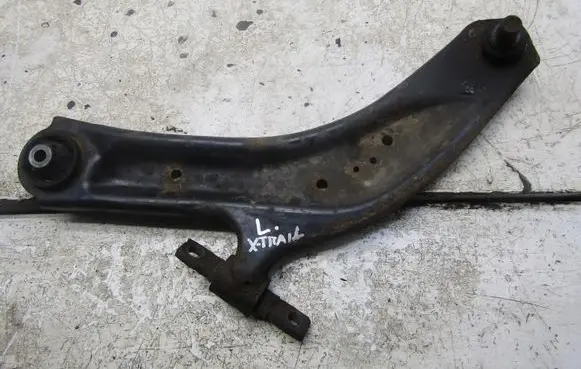 Nissan X-Trail T32 Front control arm 1111