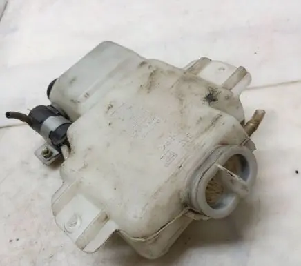 Mitsubishi Pajero Windshield washer fluid reservoir/tank 060351507