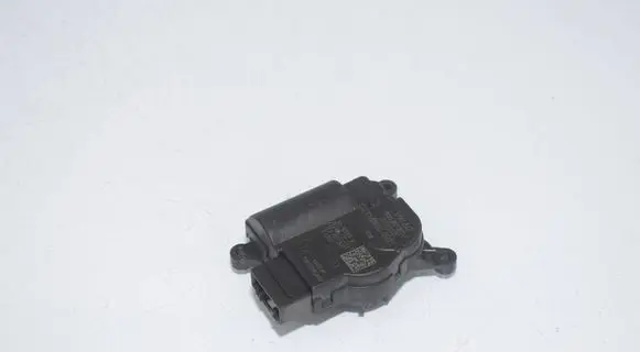 Volkswagen Crafter Intake manifold valve actuator/motor CQ0907511F CZ1168900921