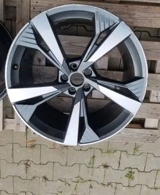 Audi e-tron R21 alloy rim 4KE601025H