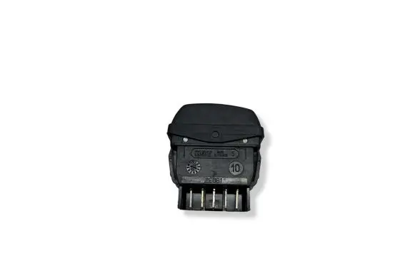 Citroen Xsara Picasso Electric window control switch 22681