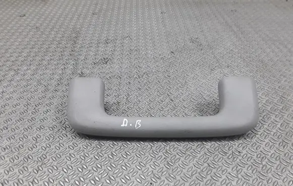Mitsubishi Grandis Rear interior roof grab handle