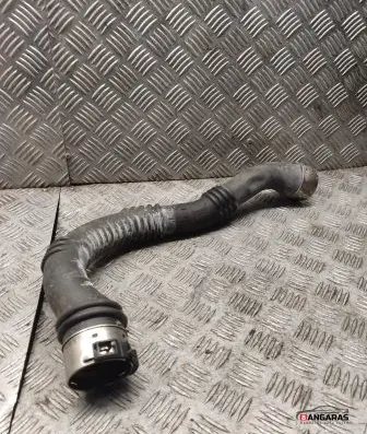 Opel Vivaro Intercooler hose/pipe 93867727