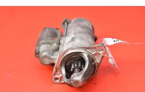 Opel Astra H Starter motor 55556092