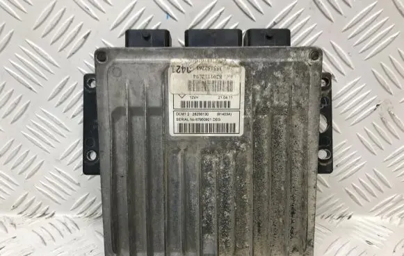 Renault Kangoo II Engine control unit/module 8201112294