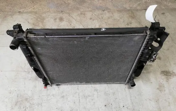 Chrysler Grand Voyager V Radiator set 04677769AF 05058677AB 04677732AC