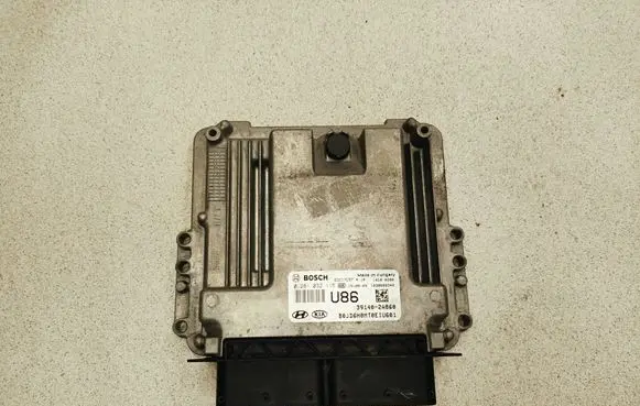 Hyundai ix20 Engine control unit/module EDC17C57 0281032115 391402A860