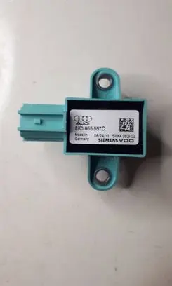 Audi A4 S4 B8 8K Airbag deployment crash/impact sensor 8K0955557C