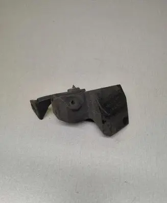 Audi A6 S6 C4 4A Fender mounting bracket 4A0821194