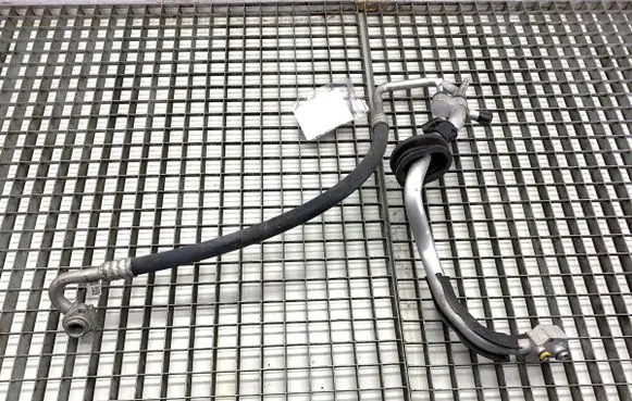 Audi A4 S4 B8 8K Air conditioning (A/C) pipe/hose 8T0260707C