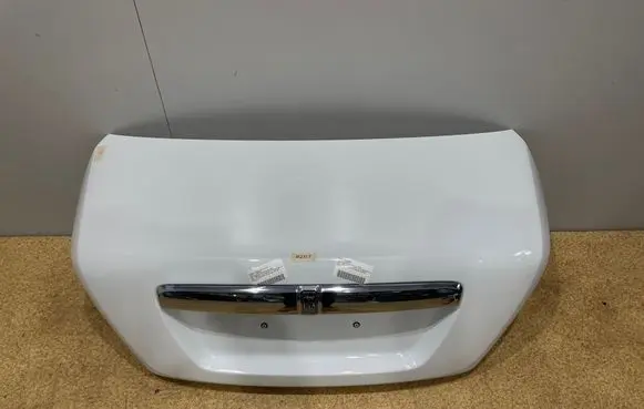Rolls-Royce Ghost I Truck tailgate 