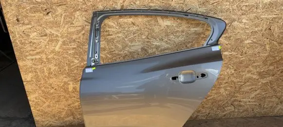 Ford Focus Rear door JX7BA24721AF C01917