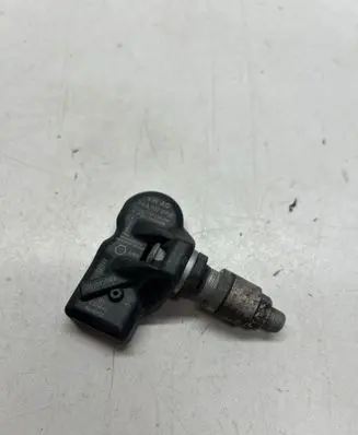 Volkswagen Tiguan Tire pressure sensor 3AA907275B