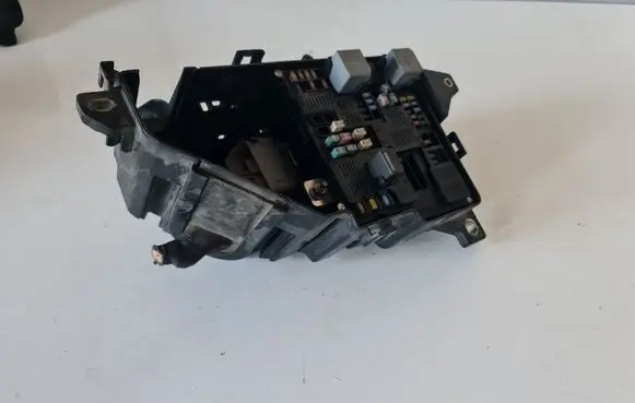 Volvo XC90 Fuse module 31398000