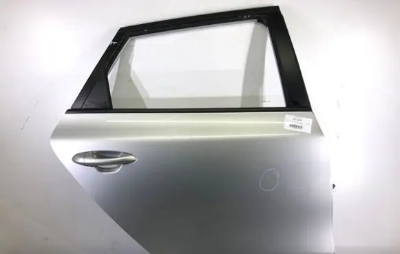 KIA Ceed Rear door