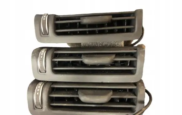 Audi Q7 4M Dashboard side air vent grill/cover trim 4N0819209