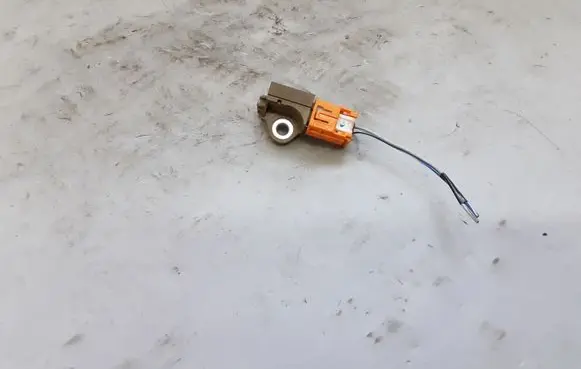 Mazda 6 Airbag deployment crash/impact sensor KD4557KC0 K0273062113
