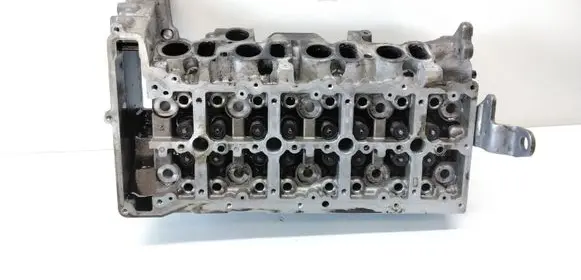 BMW 3 E90 E91 Engine head 7797678