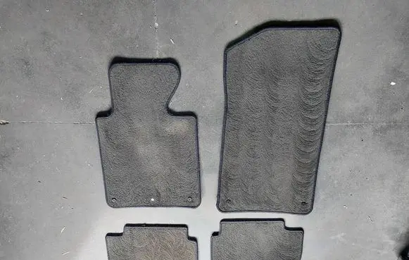 BMW 3 E46 Front floor mat 51470026071
