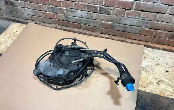 BMW 3 G20 G21 AdBlue liquid reservoir 7454338