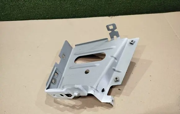 Renault Master III Fender mounting bracket 34D25312R 25312R