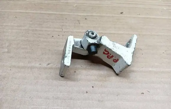 Volkswagen Touran III Front door upper hinge 