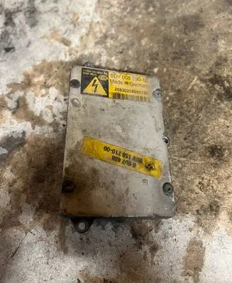 Mercedes-Benz E W211 Headlight ballast module Xenon 5DV00829000 26830206056130