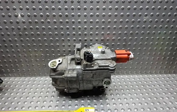 Toyota Yaris Air conditioning (A/C) compressor (pump) S27725672 0422001501