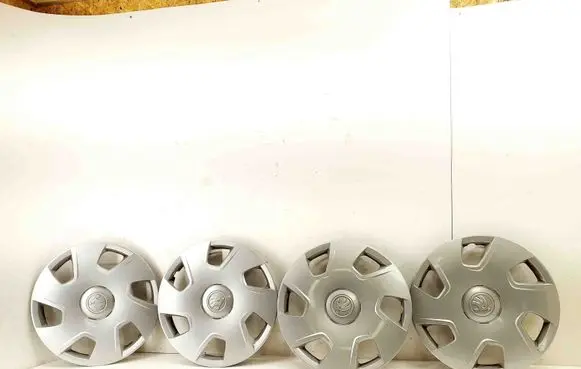 Skoda Rapid (NH) R20 wheel hub/cap/trim 5JA601147A