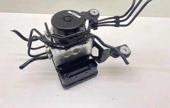 Volvo XC60 ABS Pump 31329137