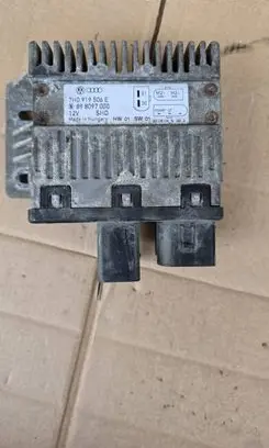 Volkswagen Transporter - Caravelle T5 Coolant fan relay 7H0919506E