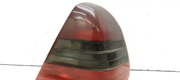 Mercedes-Benz C W202 Rear/tail lights A2028203664