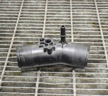 Ford Focus Air intake duct part EK3019770
