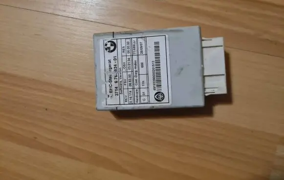 BMW 5 E60 E61 Air suspension control unit module (rear) 4983290002013 676834 37146769834