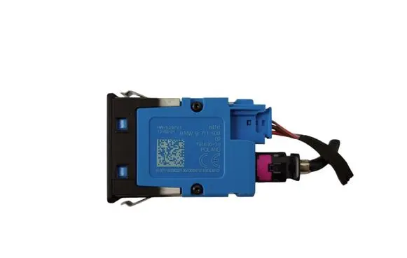 BMW 3 G20 G21 USB socket connector 84108711939 8711939