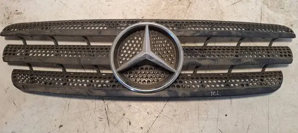 Mercedes-Benz ML W163 Front bumper upper radiator grill