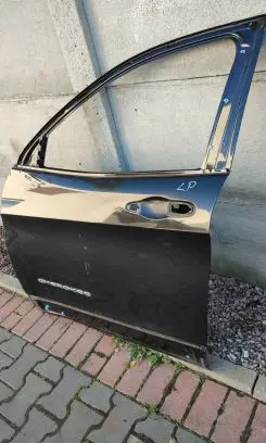 Jeep Cherokee Front door