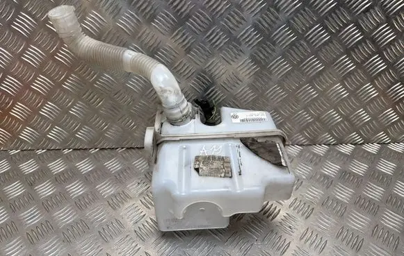 Volkswagen PASSAT B8 Windshield washer fluid reservoir/tank 5G0955453J V120022520490 0S22020