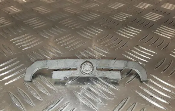 BMW 3 E92 E93 Fuel Injector clamp holder