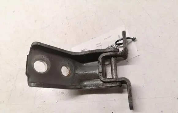 Jaguar S-Type Front door upper hinge 05A6A