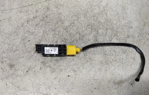 Audi A4 S4 B6 8E 8H Airbag deployment crash/impact sensor 8E0959643
