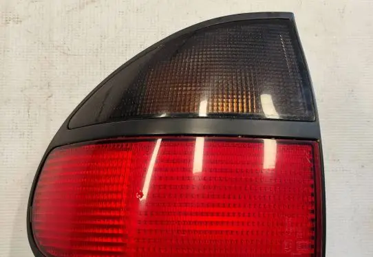 Renault Laguna I Rear/tail lights 7700820052