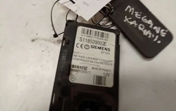Renault Megane II Ignition key card reader 775549789 S118539002E 8200125077