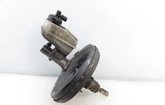 Renault Scenic I Brake booster 8200069904A