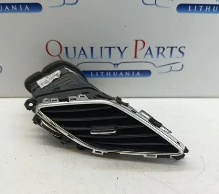 Hyundai i40 Dash center air vent grill 974103Z000