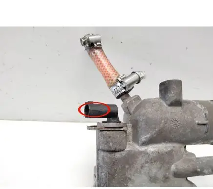 Mercedes-Benz E W210 Thermostat 