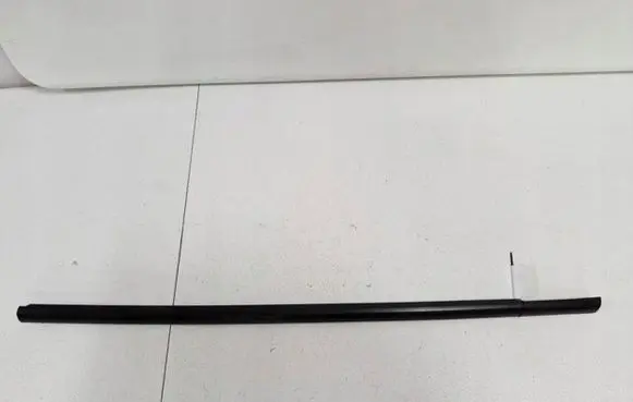 Fiat 500L Front door trim (molding)