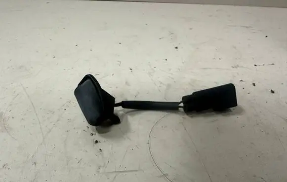 Ford Focus Windshield washer spray nozzle BM5117666A 093330